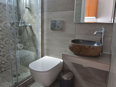 Μπάνιο στο στούντιο 3 στη Σίφνο