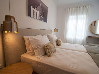 Διπλό κρεβάτι στα Στούντιος Νικολέτα